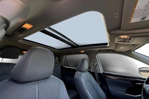 2024 Toyota Highlander Platinum