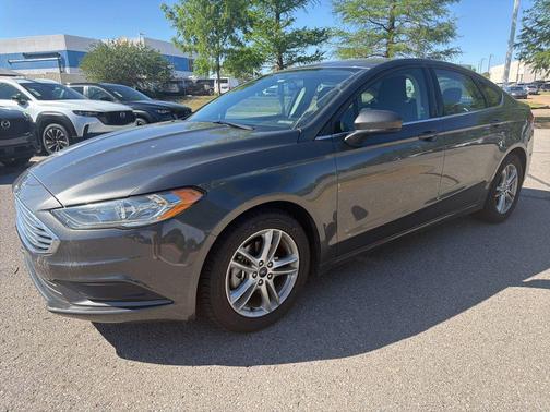 Magnetic 2018 Ford Fusion SE