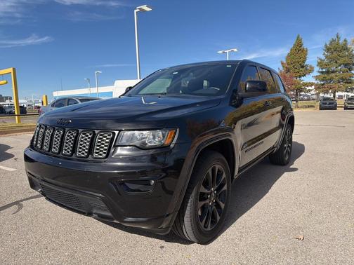 2021 Jeep Grand Cherokee Laredo