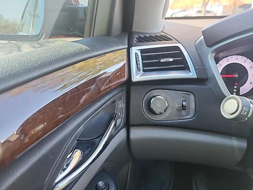 2012 Cadillac SRX Performance Collection