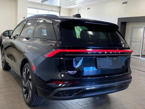 2025 Lincoln Nautilus Black Label