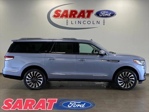 2022 Lincoln Navigator Black Label