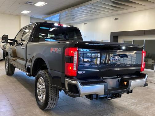 2025 Ford F-350 Lariat