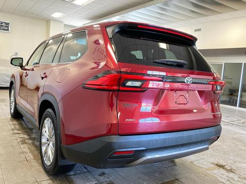 2024 Toyota Grand Highlander Platinum