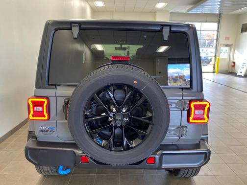 2022 Jeep Wrangler Unlimited 4xe Sahara