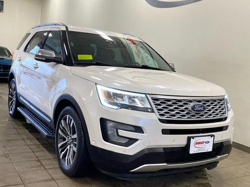 2017 Ford Explorer Platinum