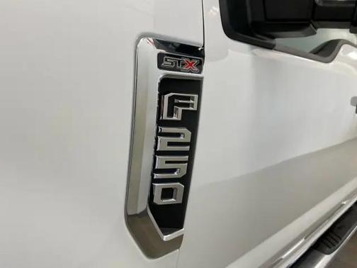 2022 Ford F-250 XL