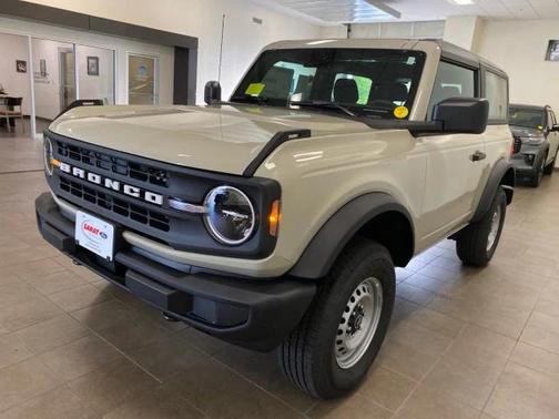 2025 Ford Bronco 2025 Ford Bronco 2DR SUV 100.4 WB 4WD