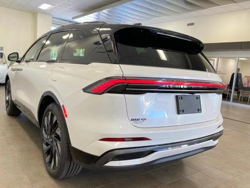 2025 Lincoln Nautilus Reserve