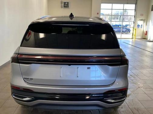 2025 Lincoln Nautilus Reserve