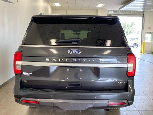 Dark Matter Metallic 2023 Ford Expedition Max XLT