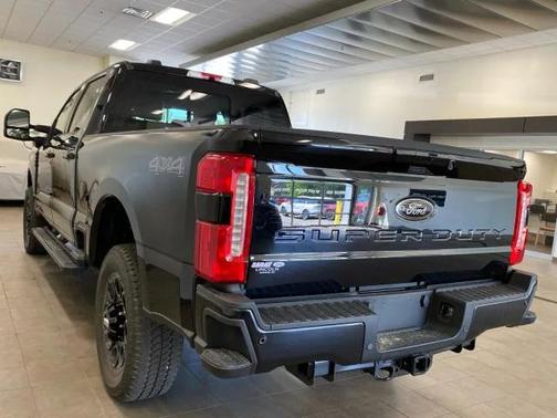 2025 Ford F-350 Lariat