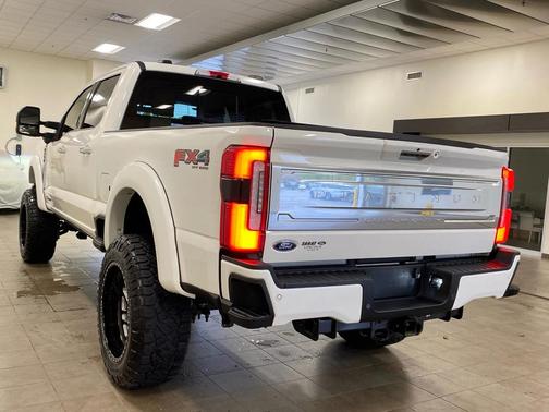 2024 Ford F-350 Platinum