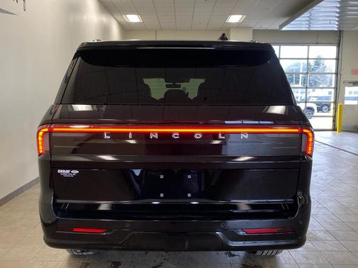 2026 Lincoln Navigator Reserve