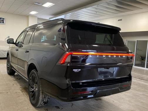 2026 Lincoln Navigator Reserve