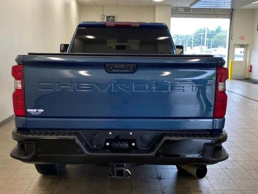 2024 Chevrolet Silverado 2500 Custom