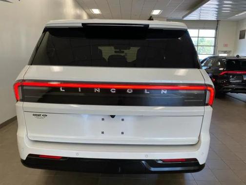 2025 Lincoln Navigator Black Label