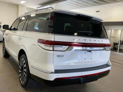 2024 Lincoln Navigator Black Label