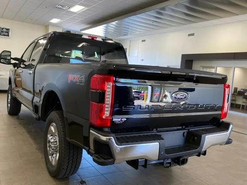 2025 Ford F-350 Lariat