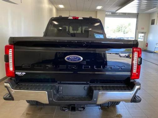 2025 Ford F-350 Lariat