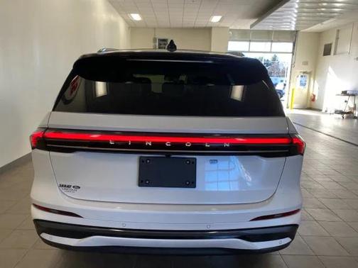 2025 Lincoln Nautilus Black Label
