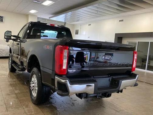 2025 Ford F-250 XLT