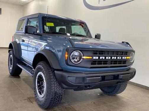 2025 Ford Bronco 2025 Ford Bronco 2DR SUV 100.4 WB 4WD
