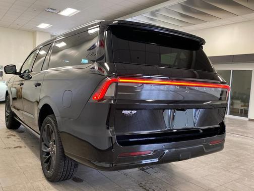 2026 Lincoln Navigator Black Label
