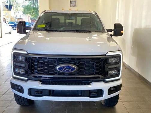 2024 Ford F-350 Lariat