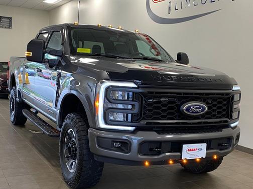 2023 Ford F-350 Lariat