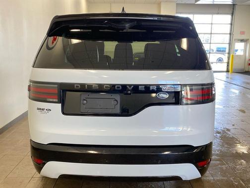 2021 Land Rover Discovery P300 S R-Dynamic