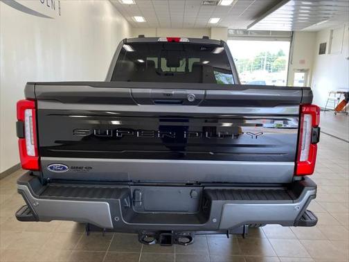 2025 Ford F-350 Platinum