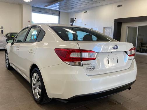 2022 Subaru Impreza Base