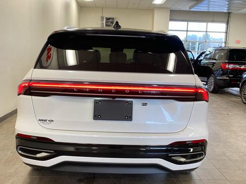 2026 Lincoln Nautilus Black Label