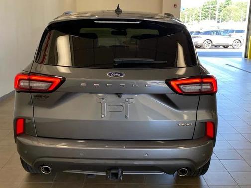 2023 Ford Escape ST-Line Elite
