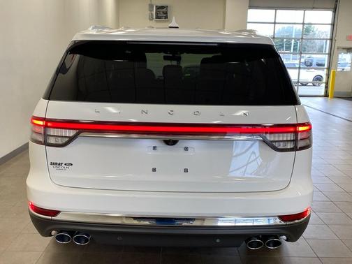 2023 Lincoln Aviator Standard AWD