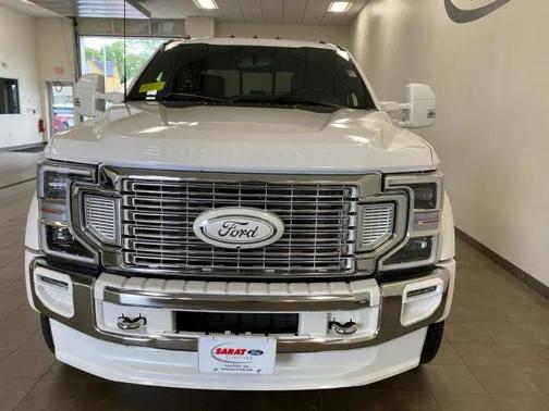 2022 Ford F-450 Platinum
