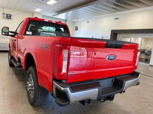 2025 Ford F-350 XLT