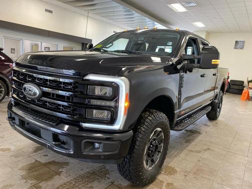 2023 Ford F-350 Lariat