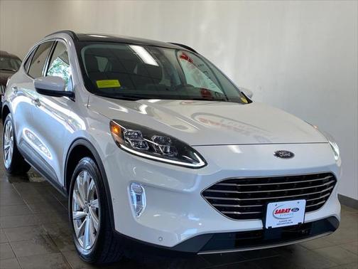 2022 Ford Escape Titanium