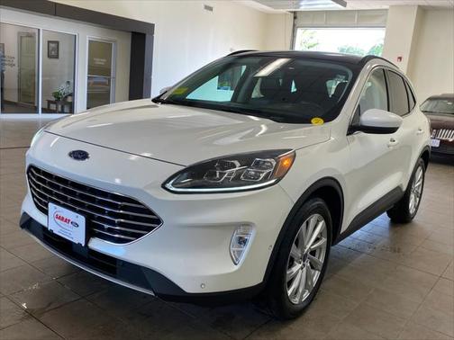 2022 Ford Escape Titanium
