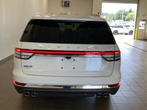 2024 Lincoln Aviator Premiere