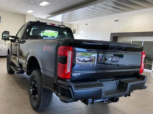 2025 Ford F-350 XLT