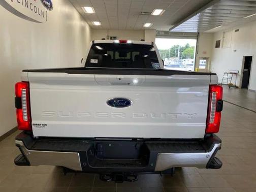 2025 Ford F-350 Lariat