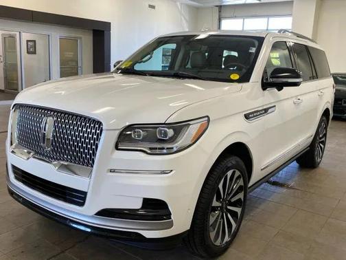 2022 Lincoln Navigator Reserve
