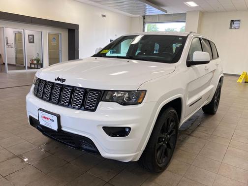 2019 Jeep Grand Cherokee Laredo