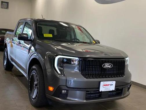 2025 Ford Maverick Lobo Standard