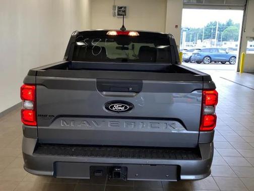 2025 Ford Maverick Lobo Standard