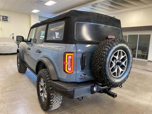 2023 Ford Bronco Badlands