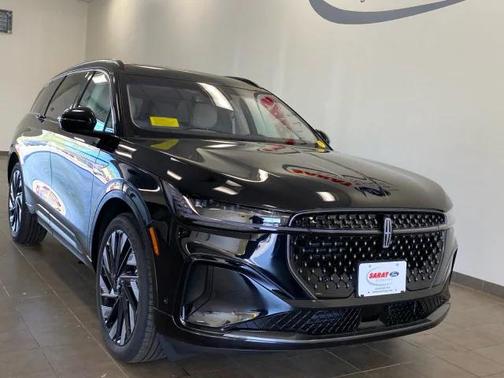 2024 Lincoln Nautilus Black Label